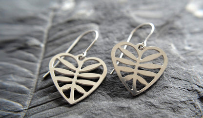 Leafy Heart Earrings in stainless steel - CLASSY CLOSET BOUTIQUE